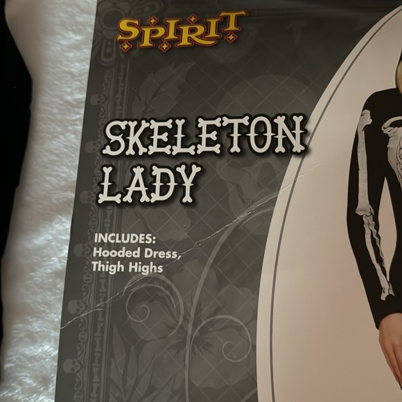 Skeleton Costume - Picture 2 of 12